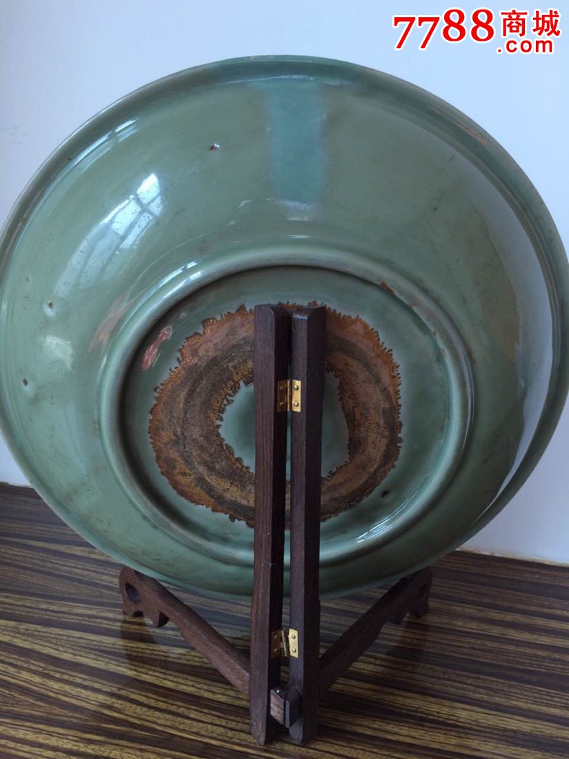 元龙泉窑大盘龙泉青釉刻八思巴文大盘直径36cm