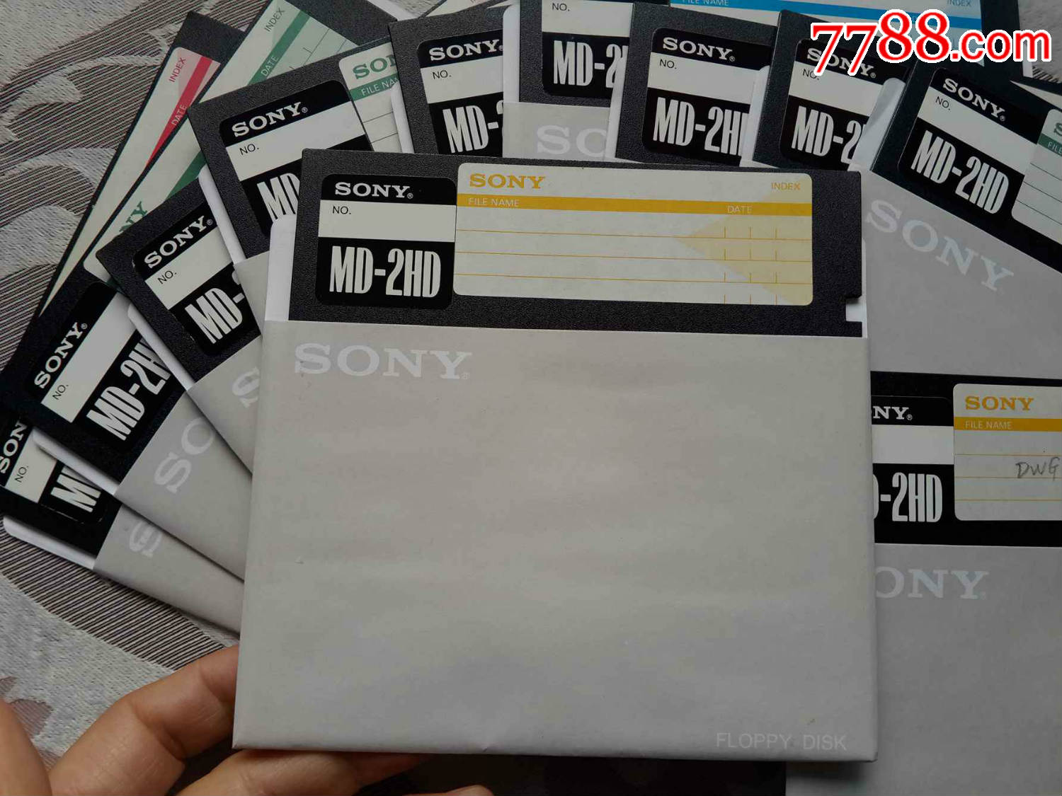 索尼5寸软盘.1盒11张.