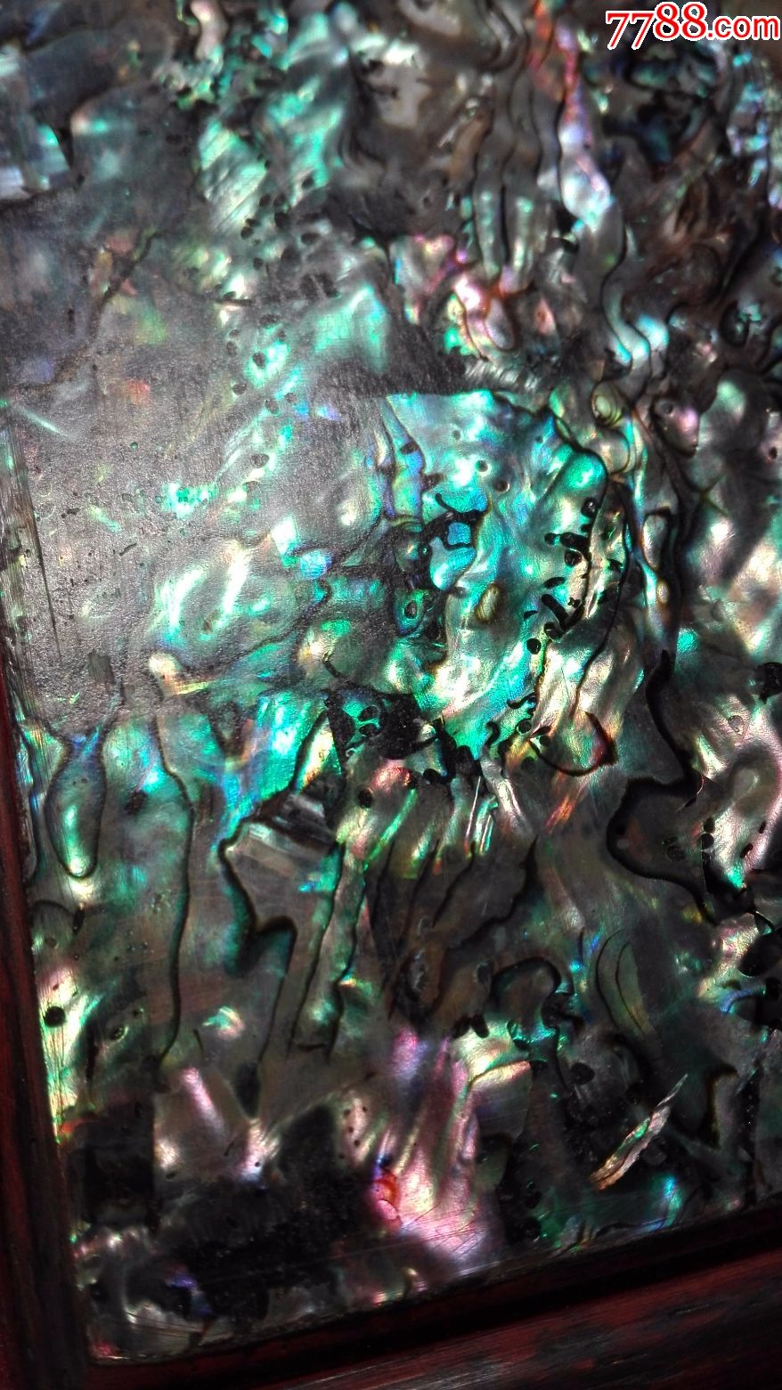 镶嵌彩贝的首饰盒