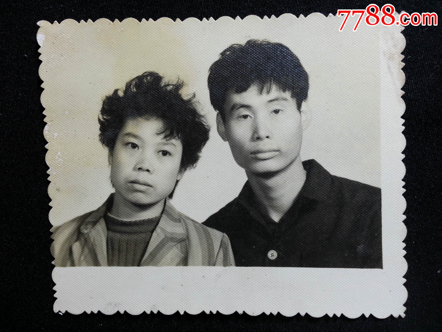 se49270700,老照片8798798 品种: 属性: 新婚照片,80-89年,,,黑鬃