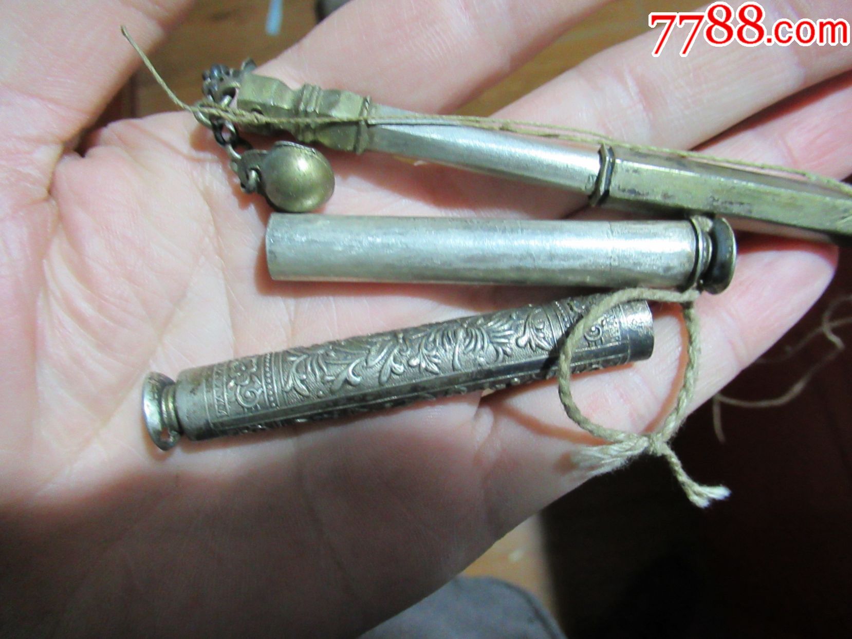 晚清民国银针筒2个一个6面型素面的一个工艺漂亮品相都好_价格420.