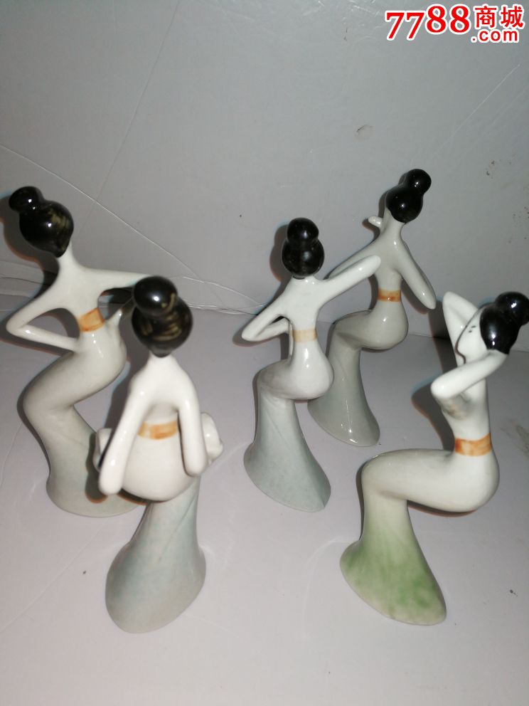 淄博博山美术陶瓷厂彩瓷舞女五件一套