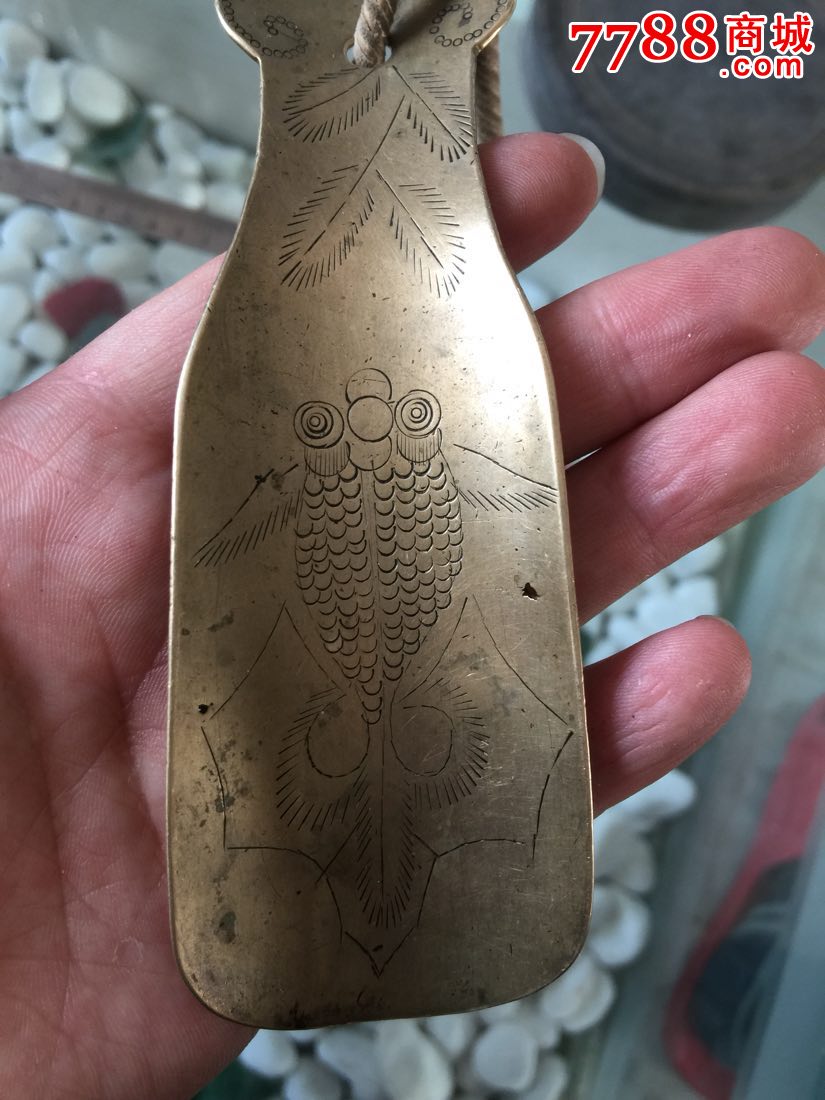 民国金鱼图案鞋拔子