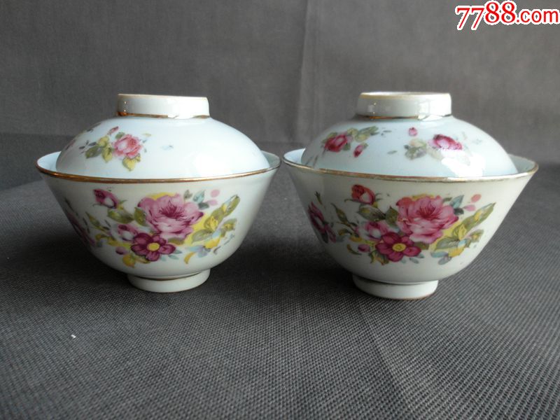 民国【徐永发造】牡丹花卉纹盖碗一对