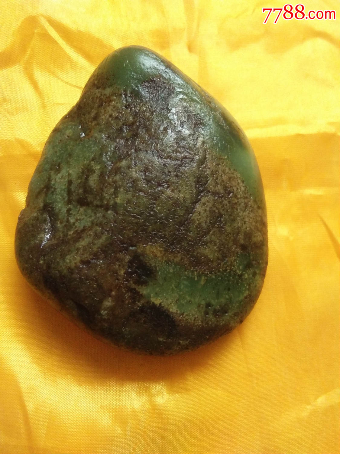 和田玉翡翠碧玉籽料原石