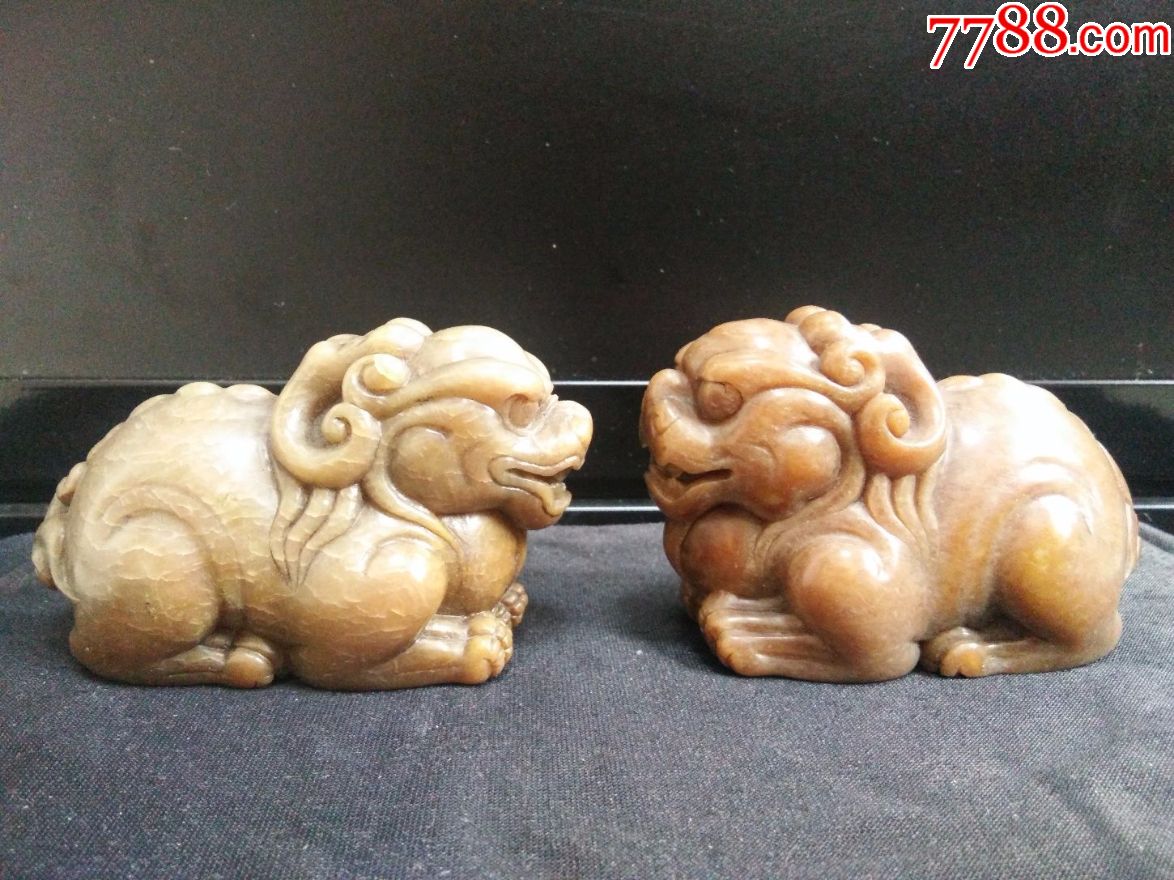 清-寿山高山石-摆件-貔貅一对