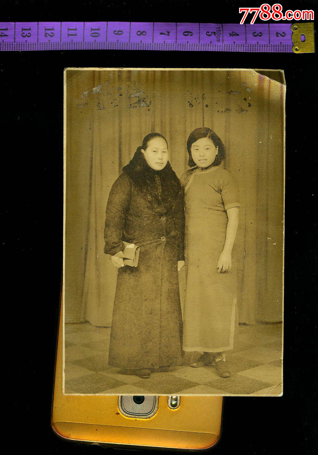 >小型合影照片编号: se51288776,654 品种: 属性: 家人合影,民国