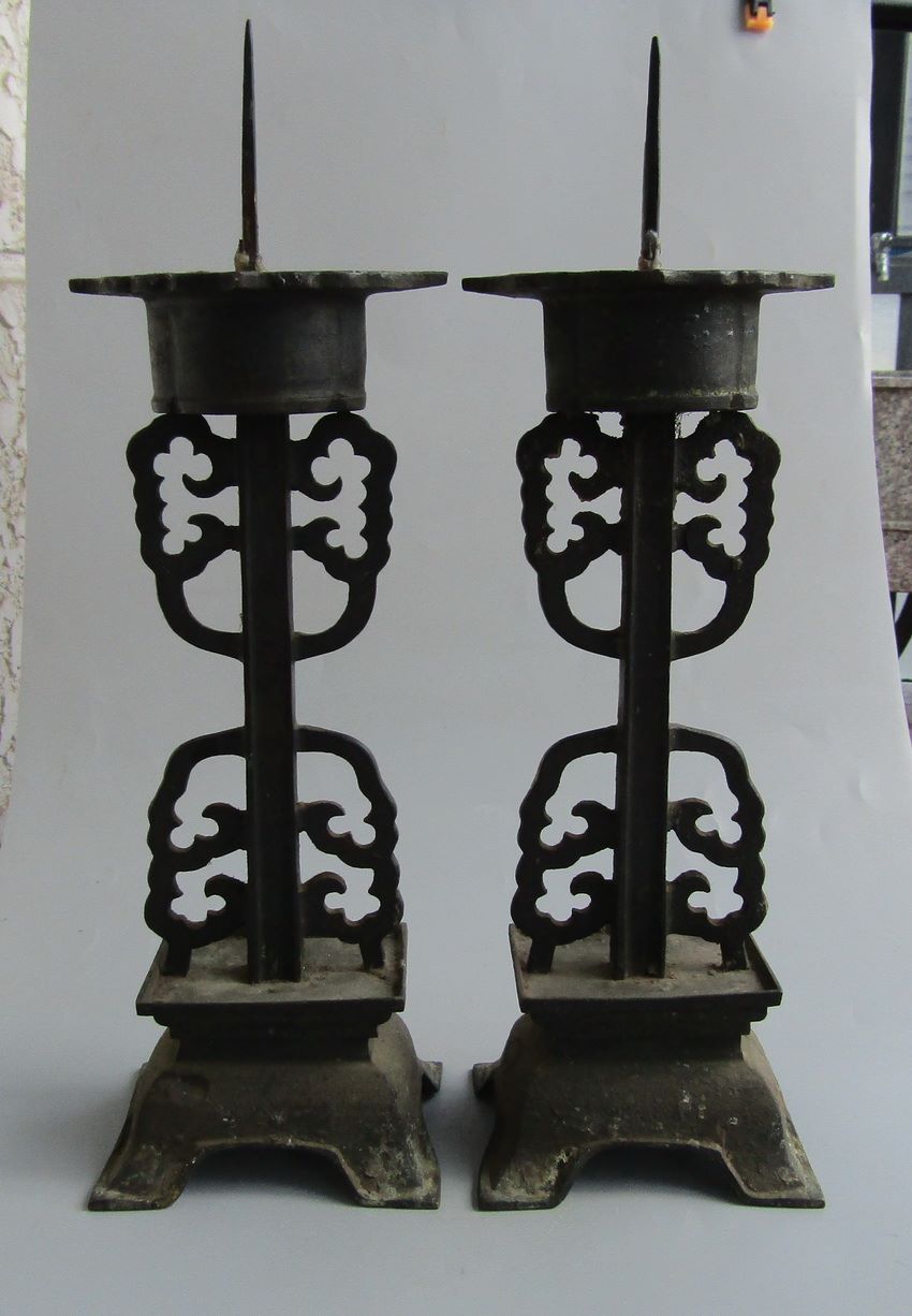 民国铜烛台一对_价格800.0000元_第1张_7788收藏__中国收藏热线