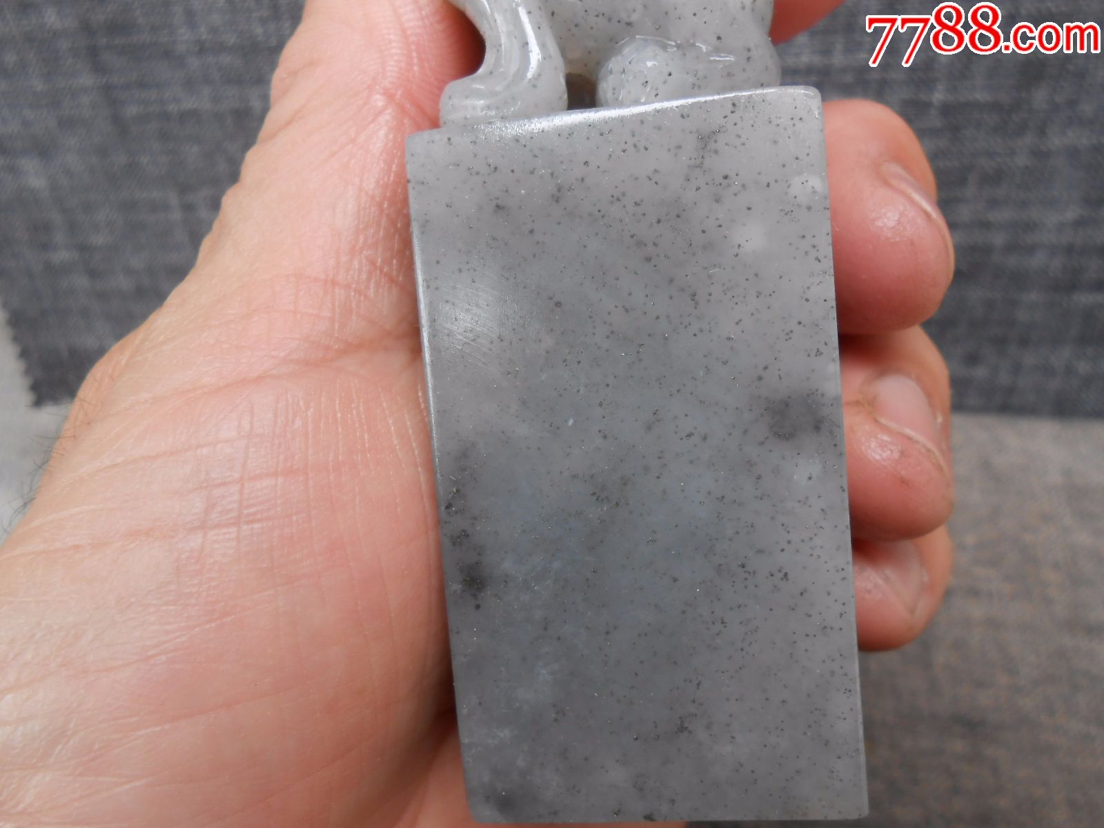 寿山虱卵坑头石钮头章