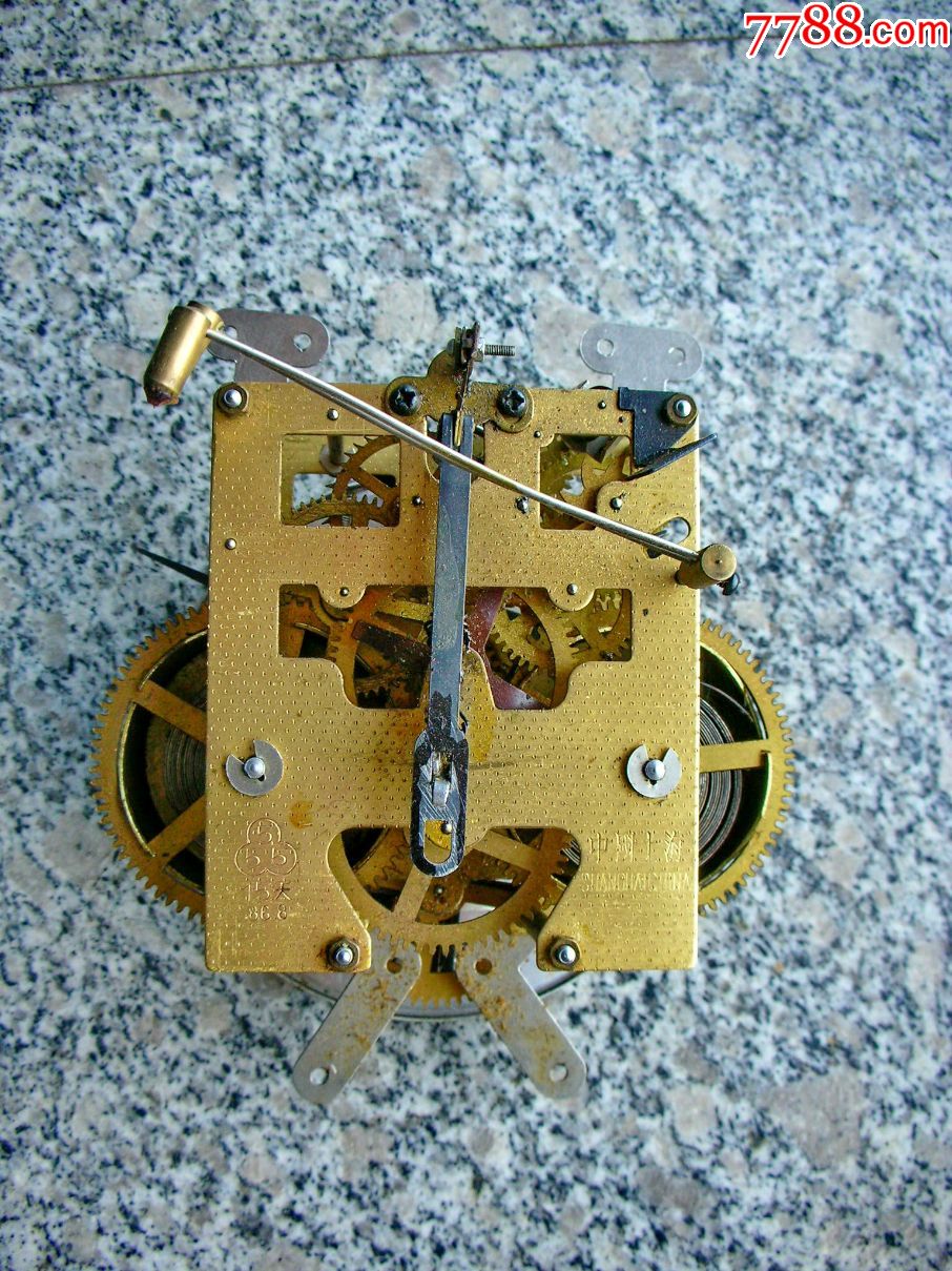 三五牌日历小座钟机芯