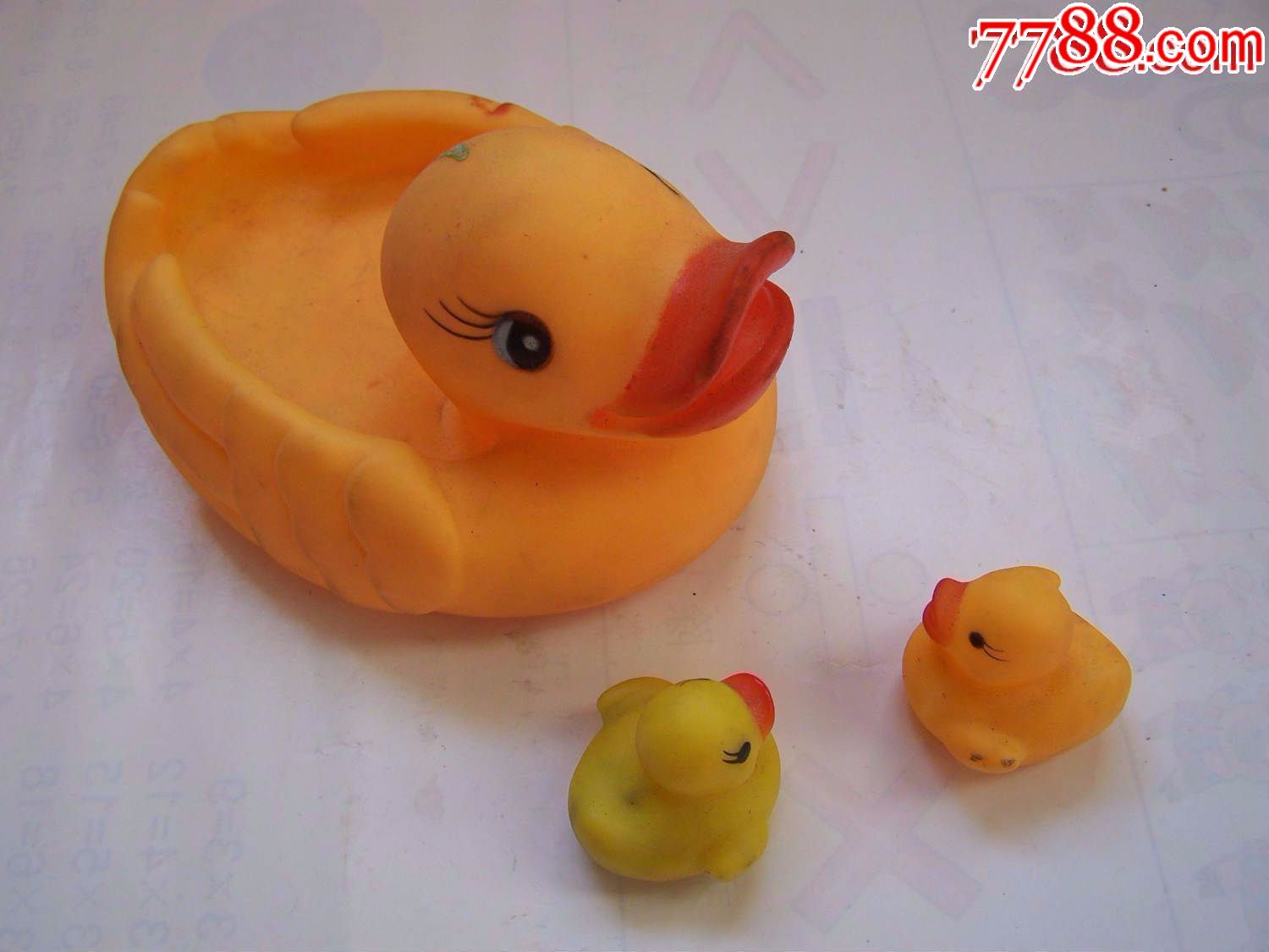 老式,小黄鸭(胶皮),点图可放大