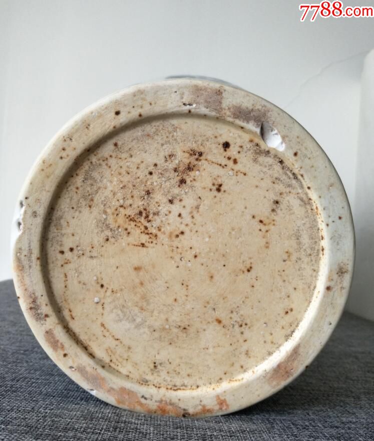 明宣德青花如意垂肩折枝花卉瓜果纹梅瓶