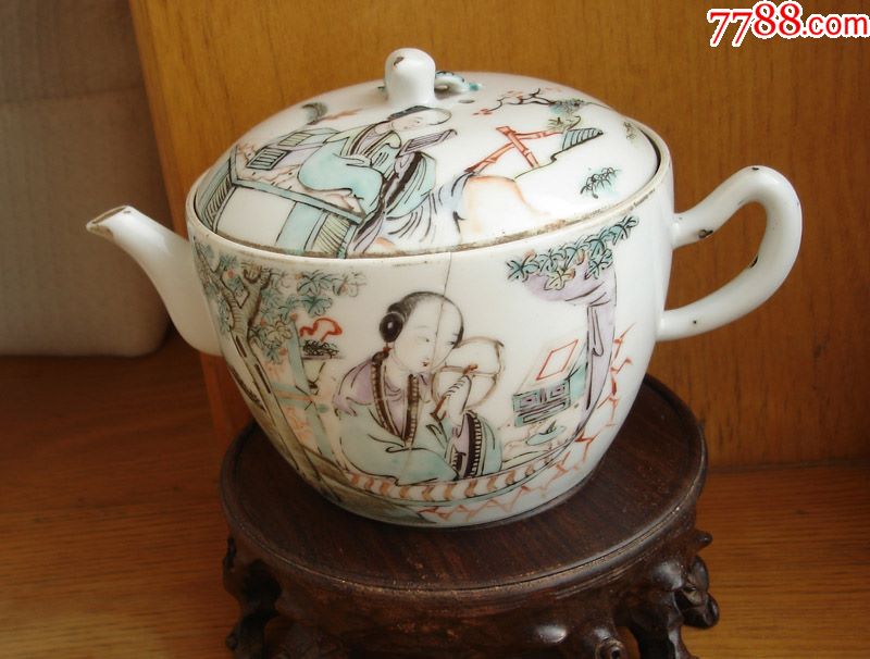 157清光绪浅绛彩名家少山氏《仕女读书图》茶壶18*2年官窑内造