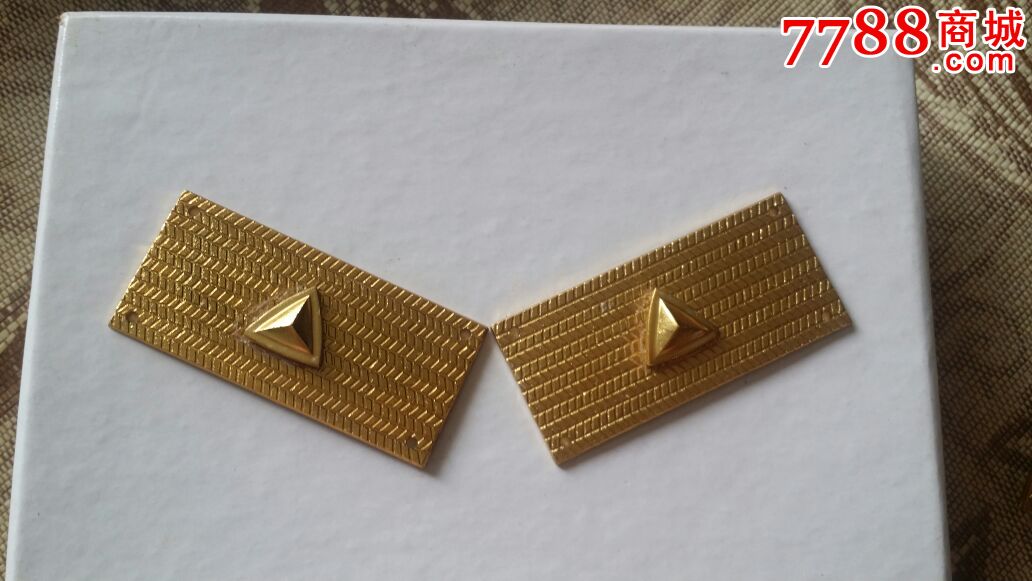 影视道具国军将官领章