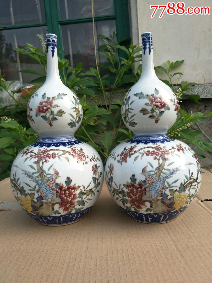 清代葫芦瓷瓶一对,非常漂亮,很珍贵