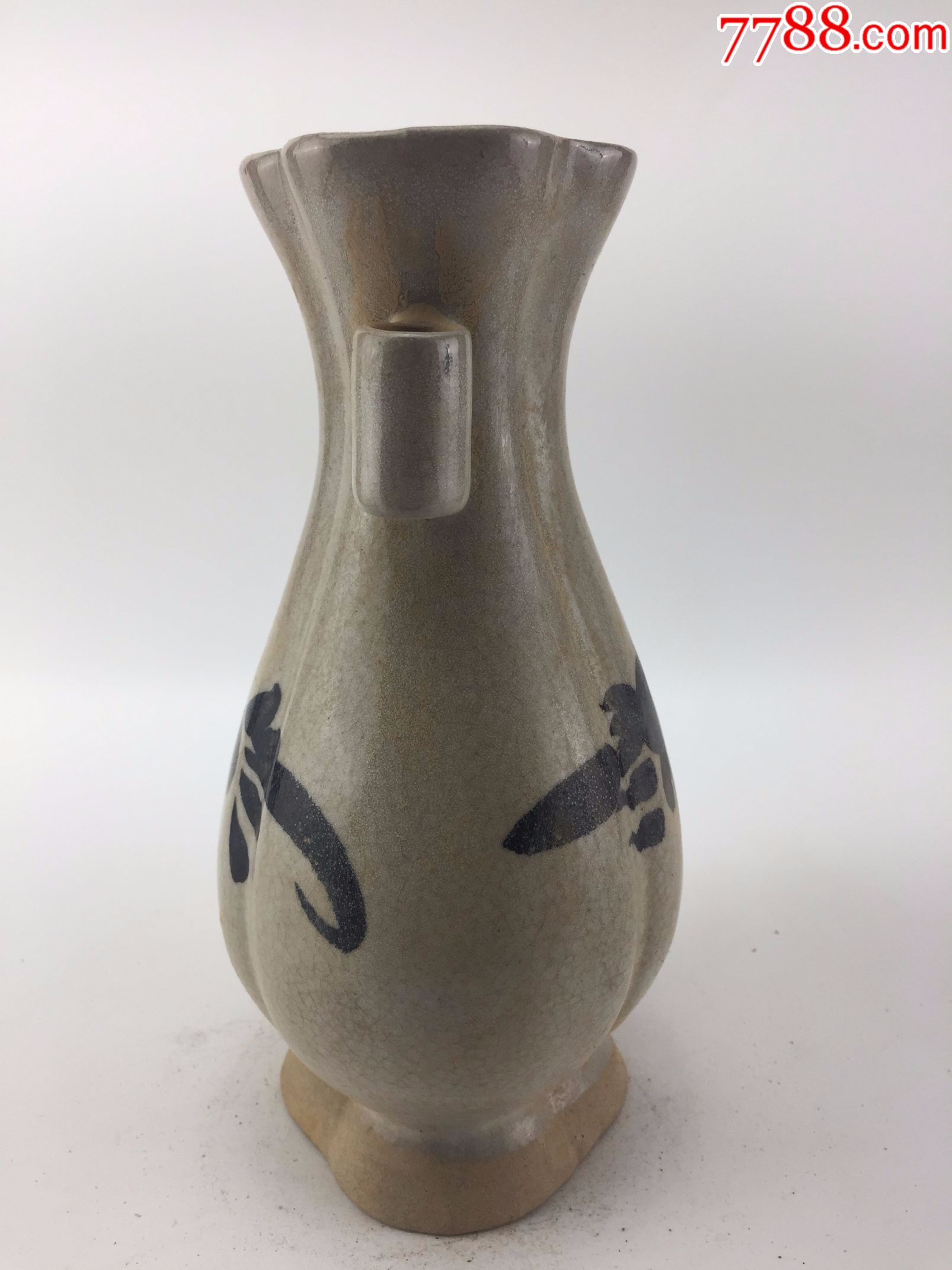 青花开片瓷瓶a2583