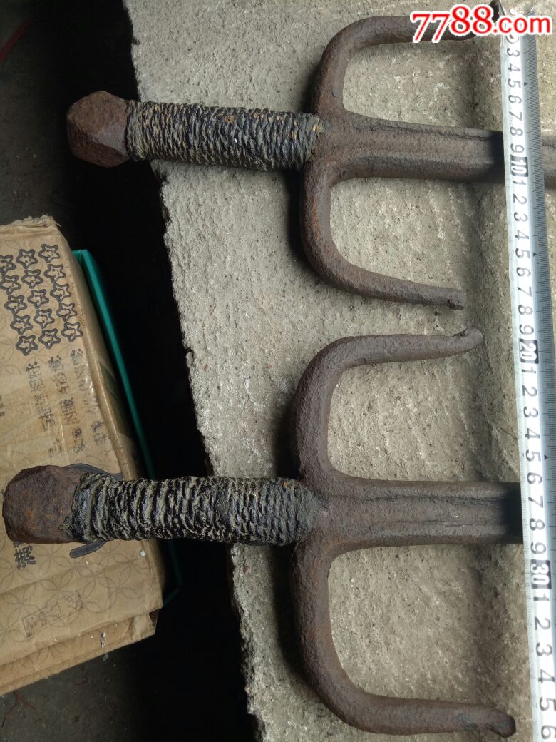 精品,一对老铁尺