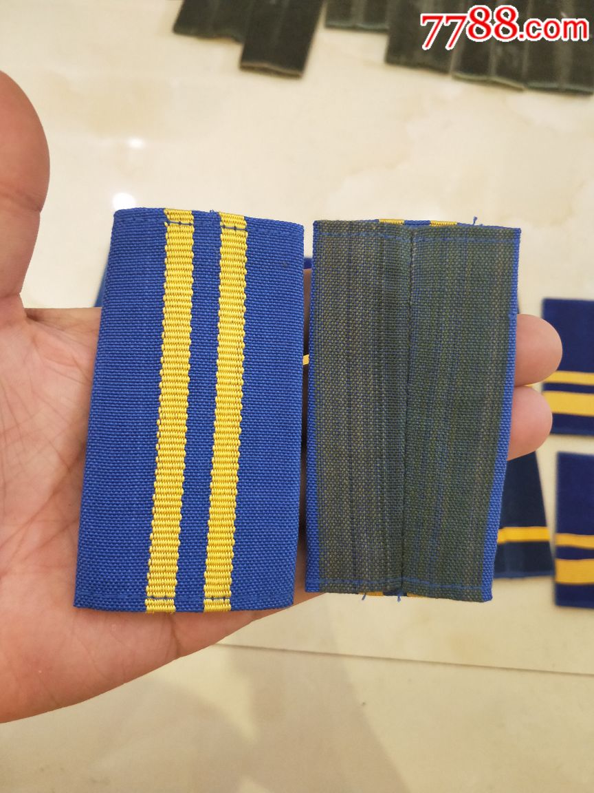 85式解放军空军套肩章25元/副原品