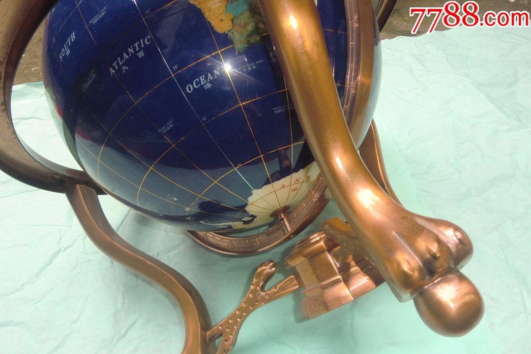 精美景泰蓝地球仪摆件