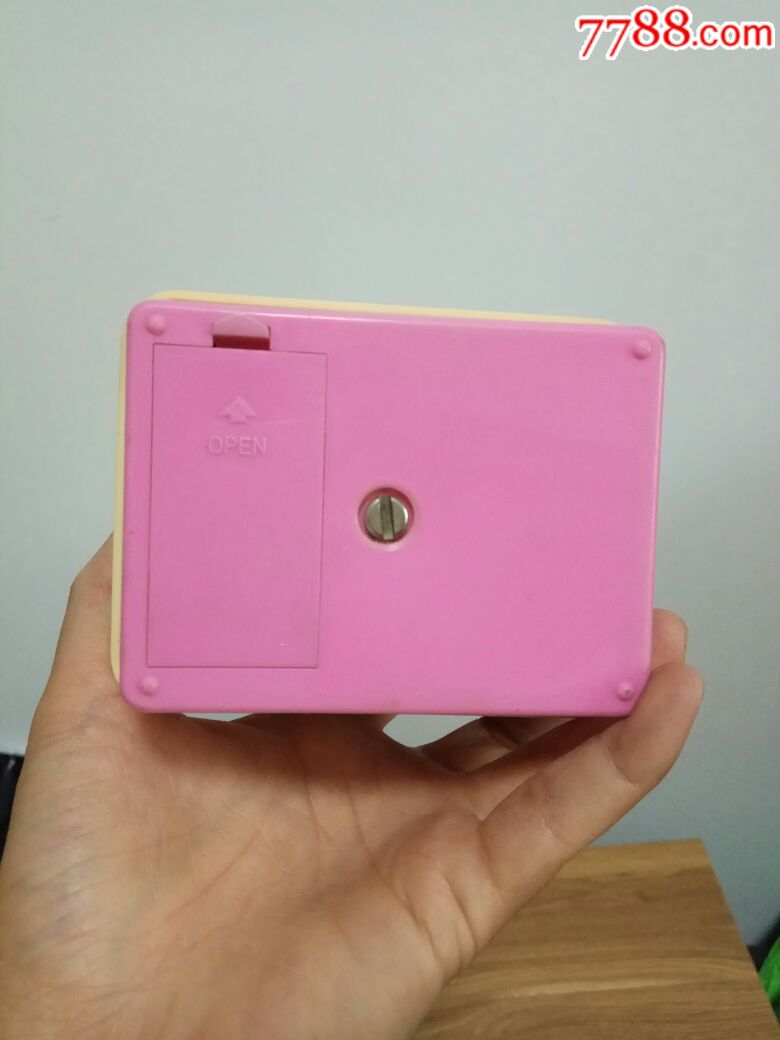 老存钱罐---放上电池小人会亲嘴的-胶皮玩具-7