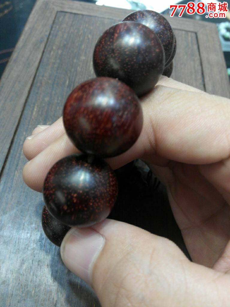 满带牛毛纹的小叶紫檀