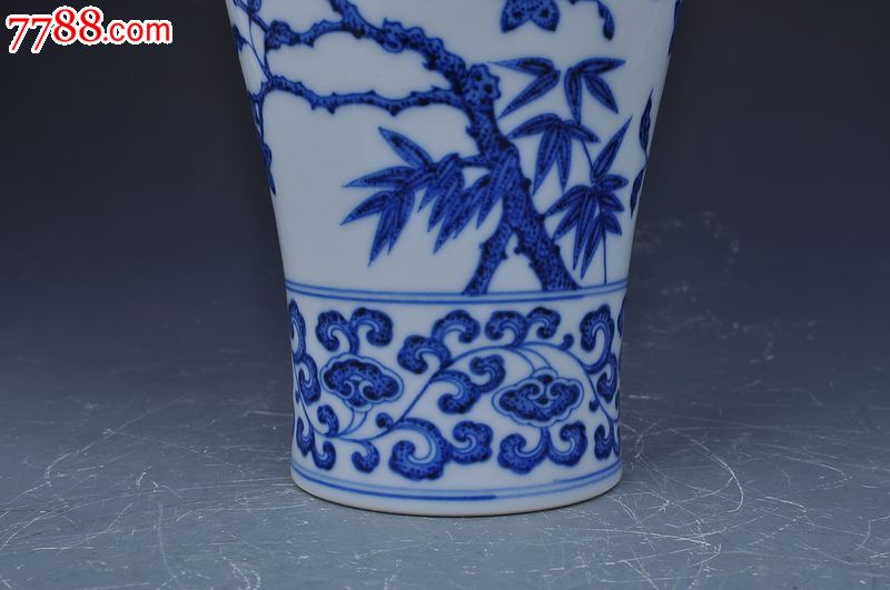 清代雍正年间青花瓷花卉纹梅瓶清官窑23x12厘米