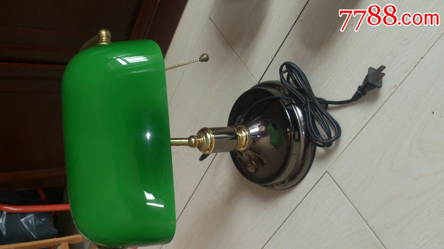 怀旧经典收藏复古绿色玻璃罩老台灯高38厘米