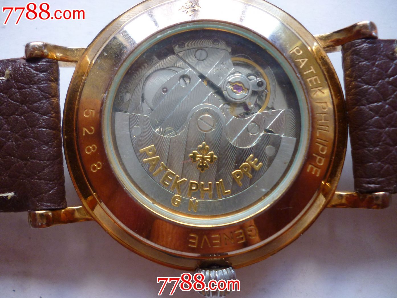 漂亮的全自动多针年月日星期星辰镀金【百达翡丽】.