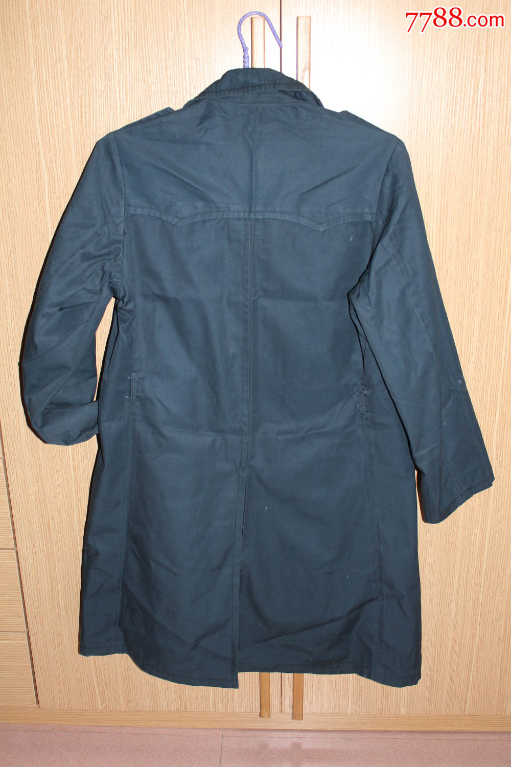70年代的衣服图片欣赏(70年代经典衣服男)