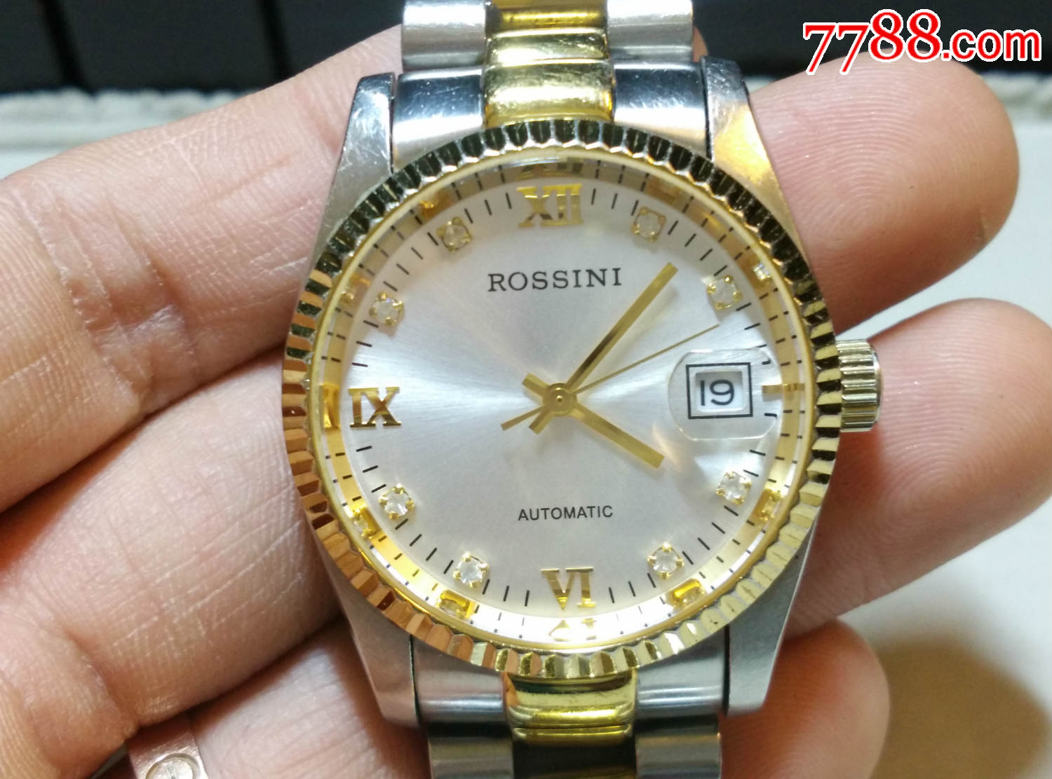全新品镶钻的全自动罗西尼大男表一块!