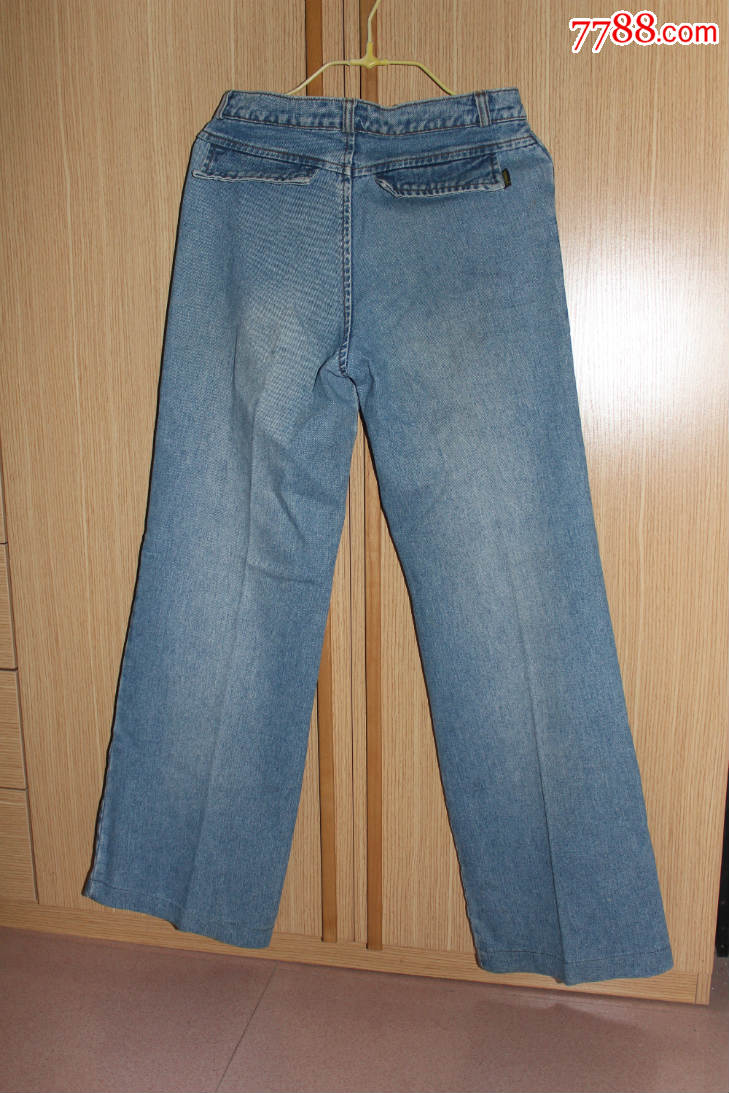 八十年代女式牛仔直筒微喇叭裤子