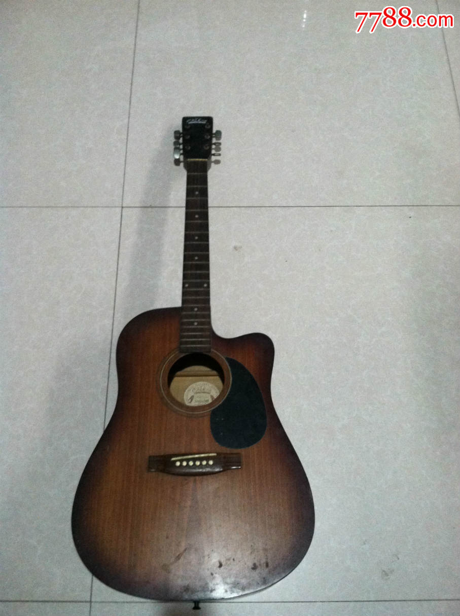 一把在外漂泊的琴---无弦民谣木吉他待售【按图出售】