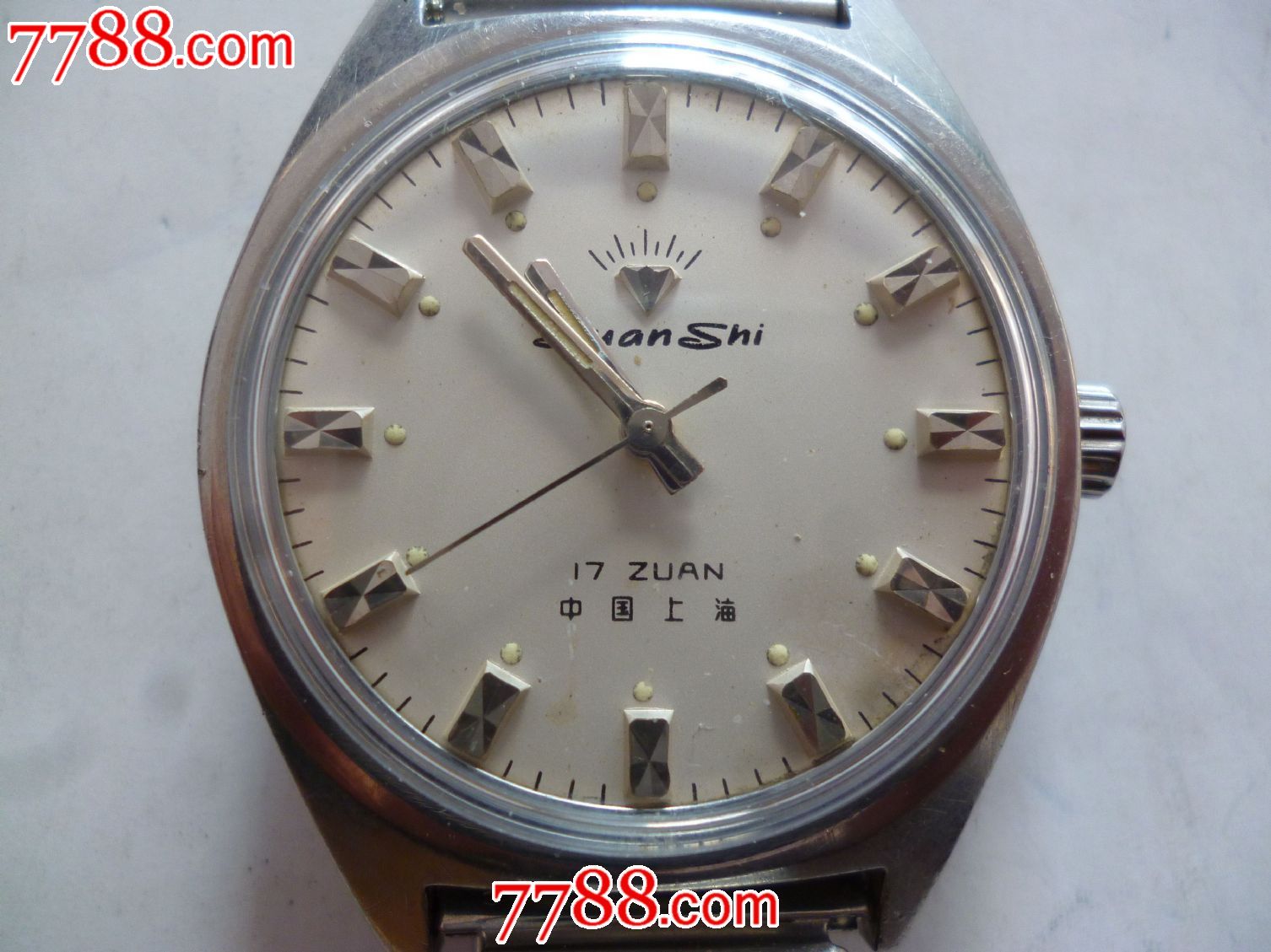 存世量极少上海手表四厂制造鼓盘超大夜光【钻石】牌男士古董老表