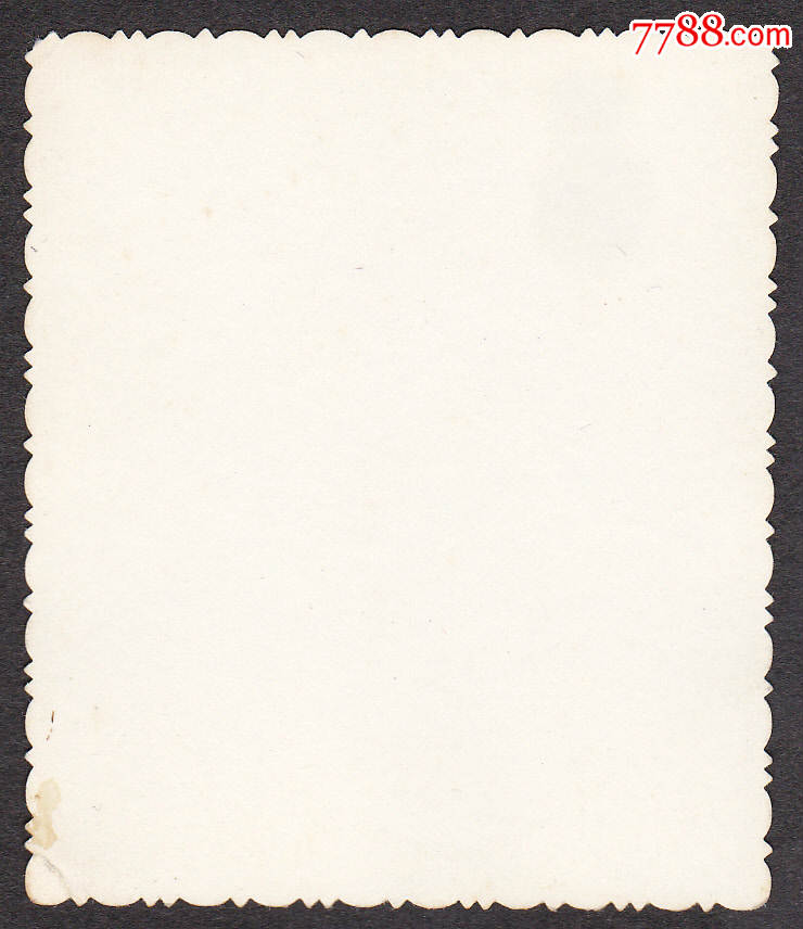 小孩握抢胸带像章文革老照片