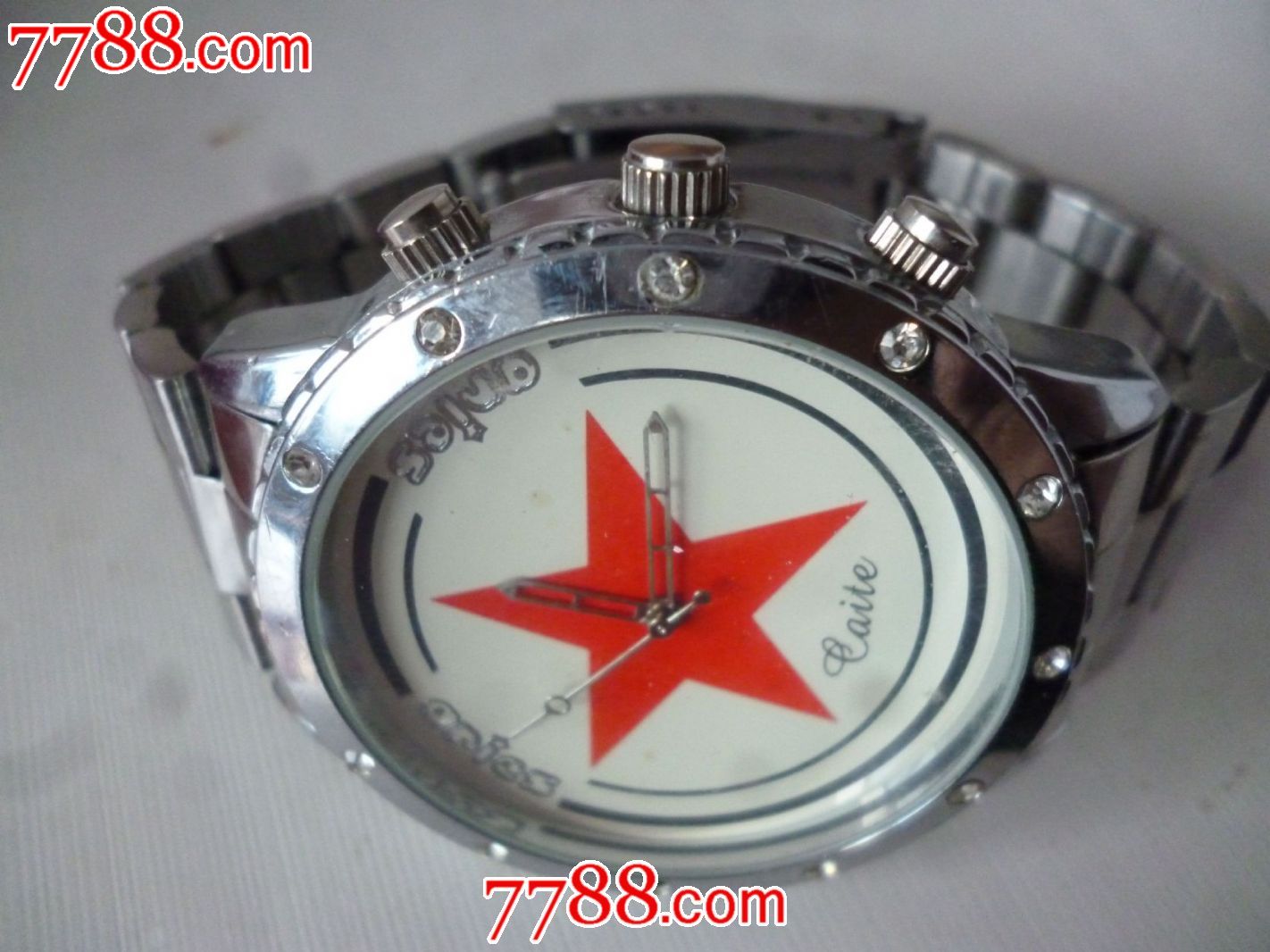 非常漂亮的美品!外国白烤漆盘【红五星】-【taite】男士石英军表!