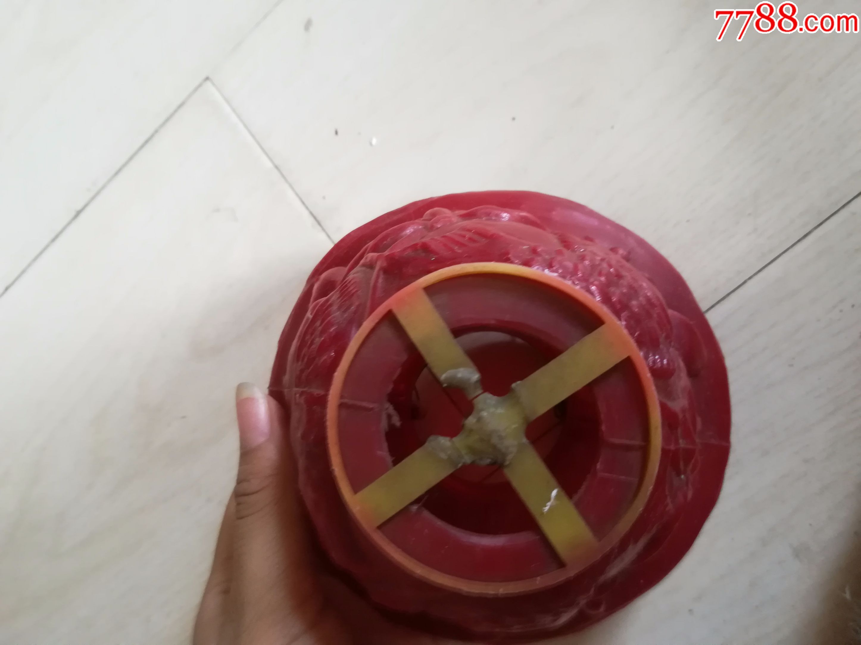 怀旧经典收藏六十年代塑料红色莲花金鱼造型老灯笼