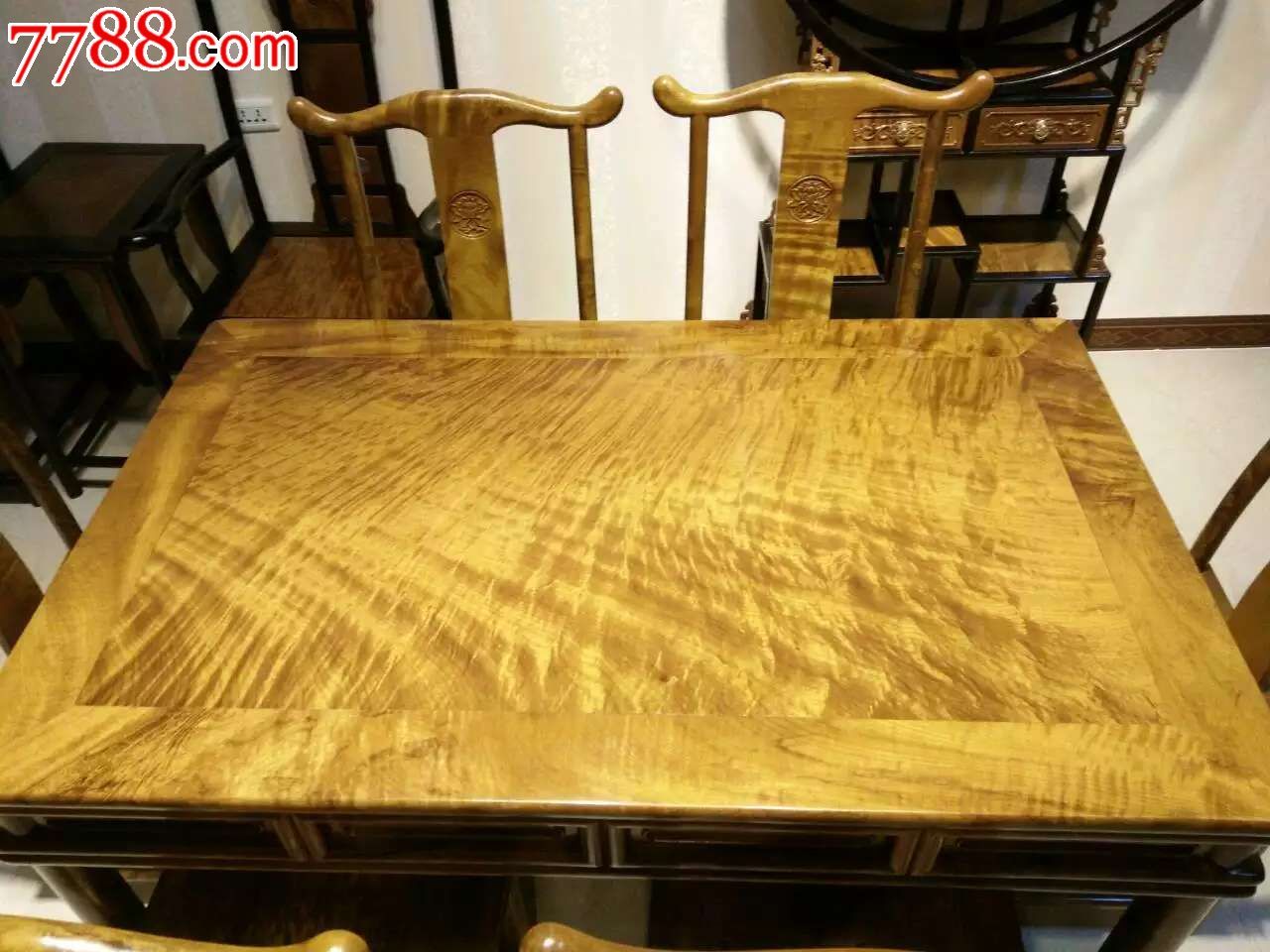 精品黄金楠餐桌七件套