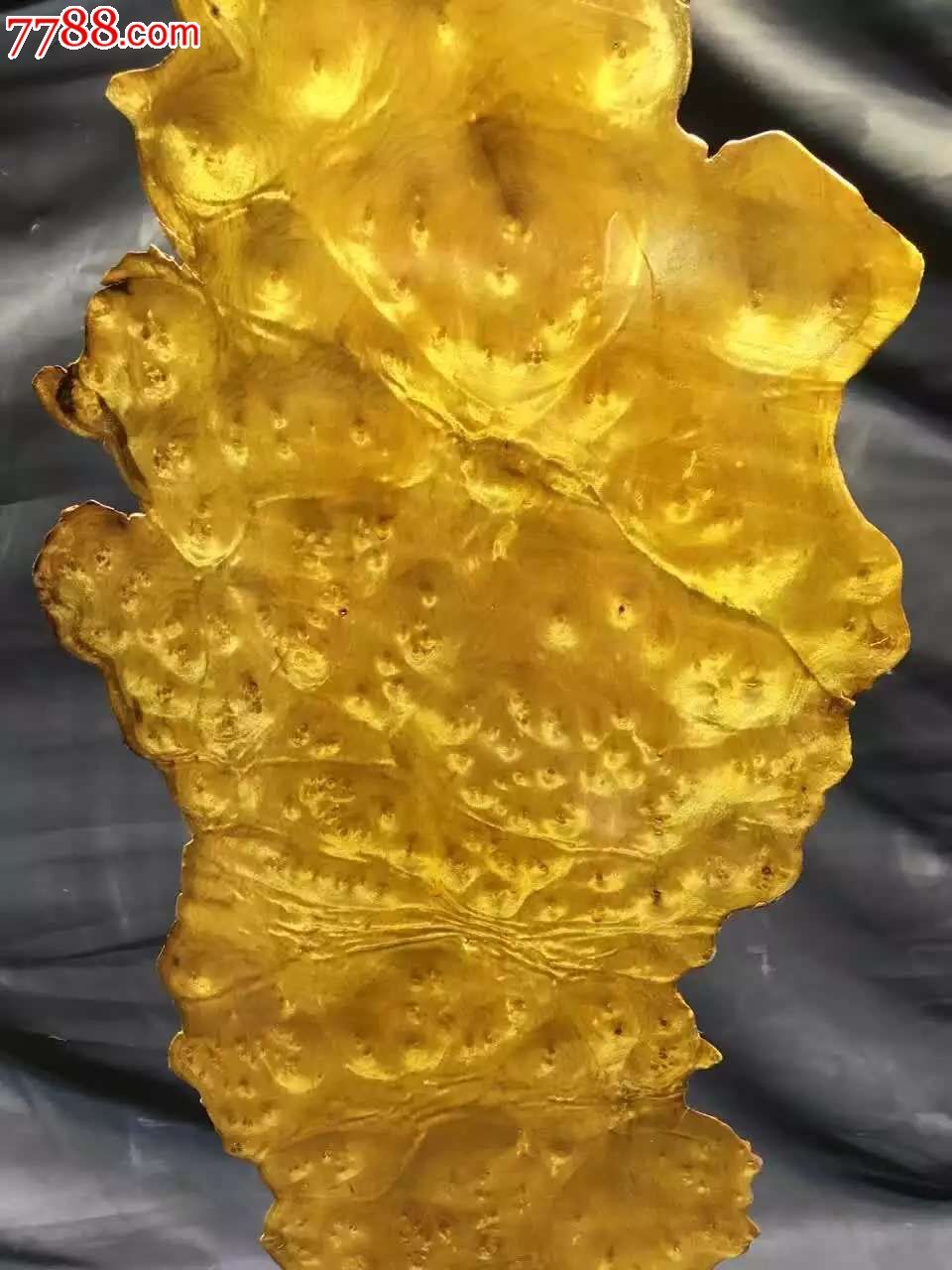 极品缅甸黄金樟摆件