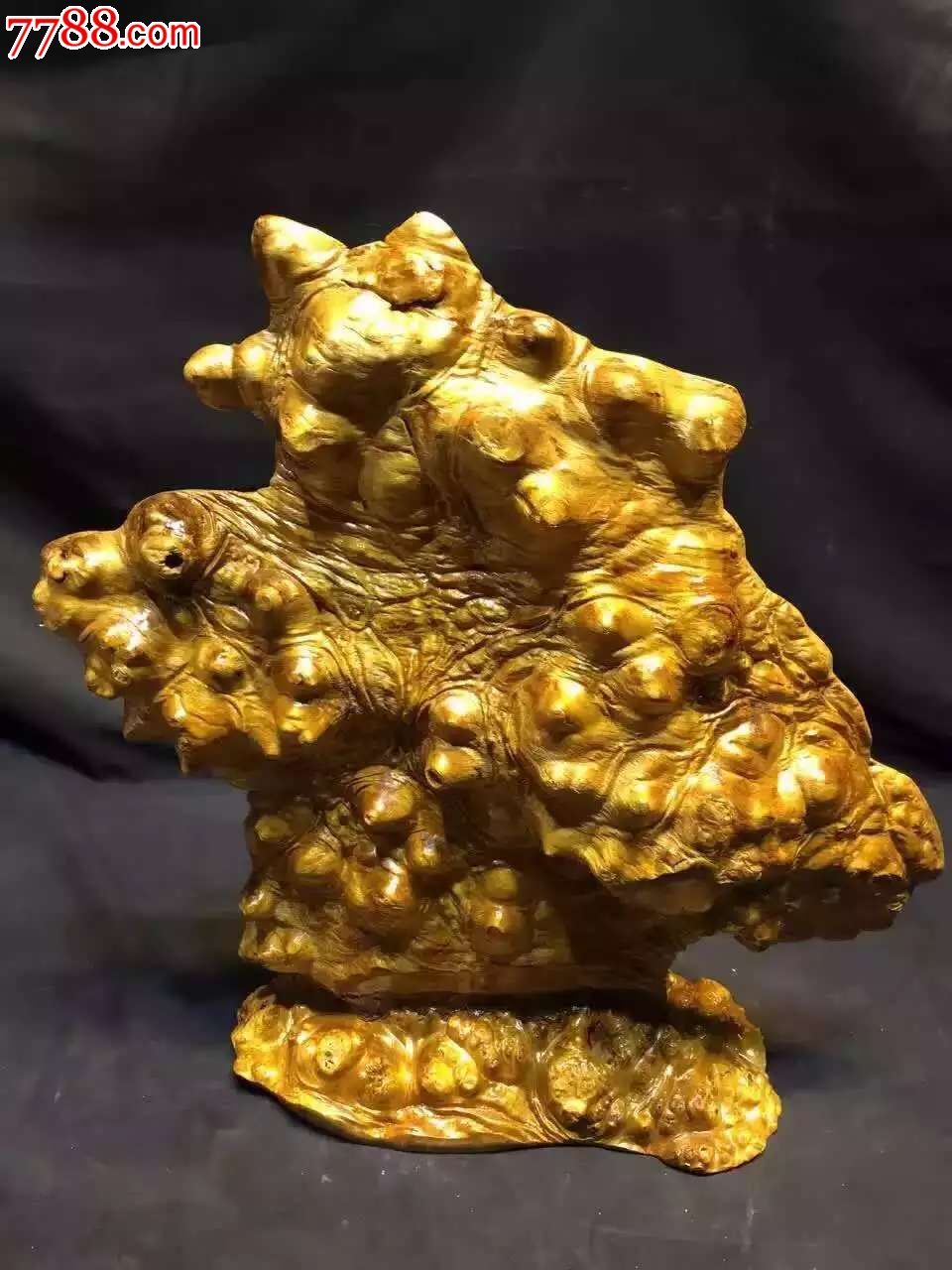 极品缅甸黄金樟摆件公