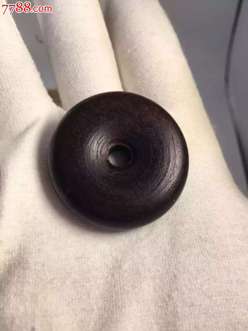 奇楠级降真香平安扣降