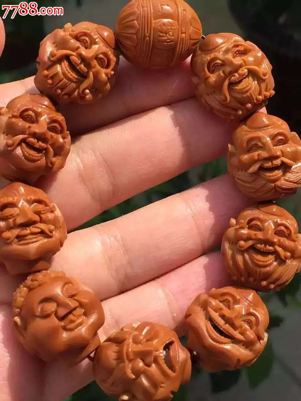 铁核双面十八罗汉殷派_橄榄核雕_第1张_七七八八核雕收藏