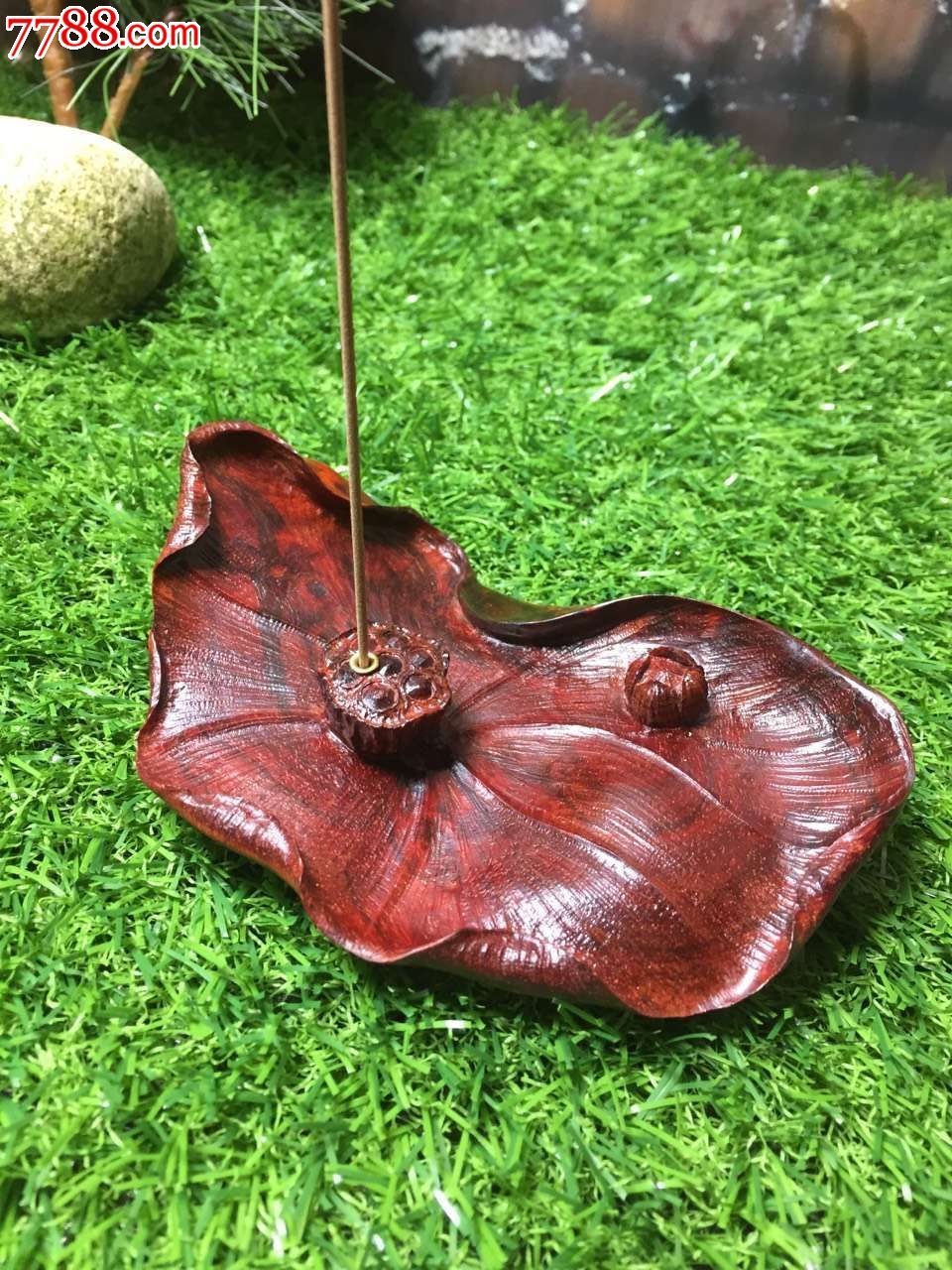 小叶紫檀荷趣香插鸡血