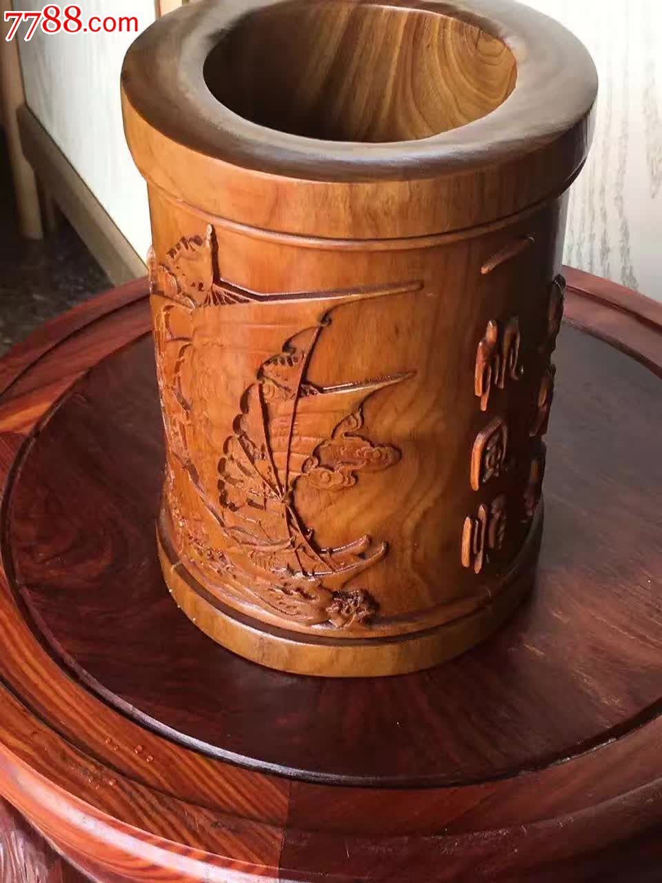 爆款绿檀木笔筒价