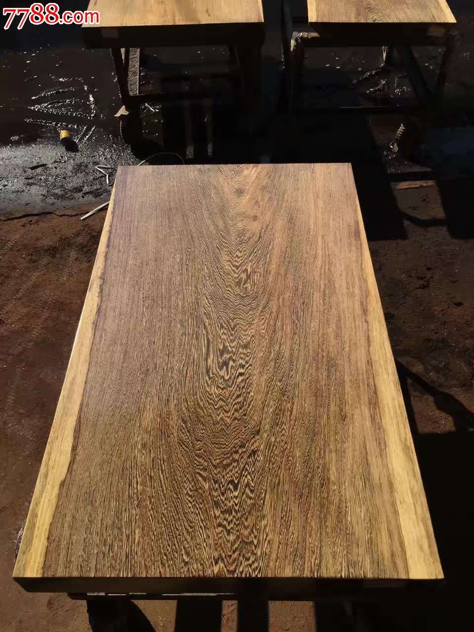 精品纹路全方鸡翅木板