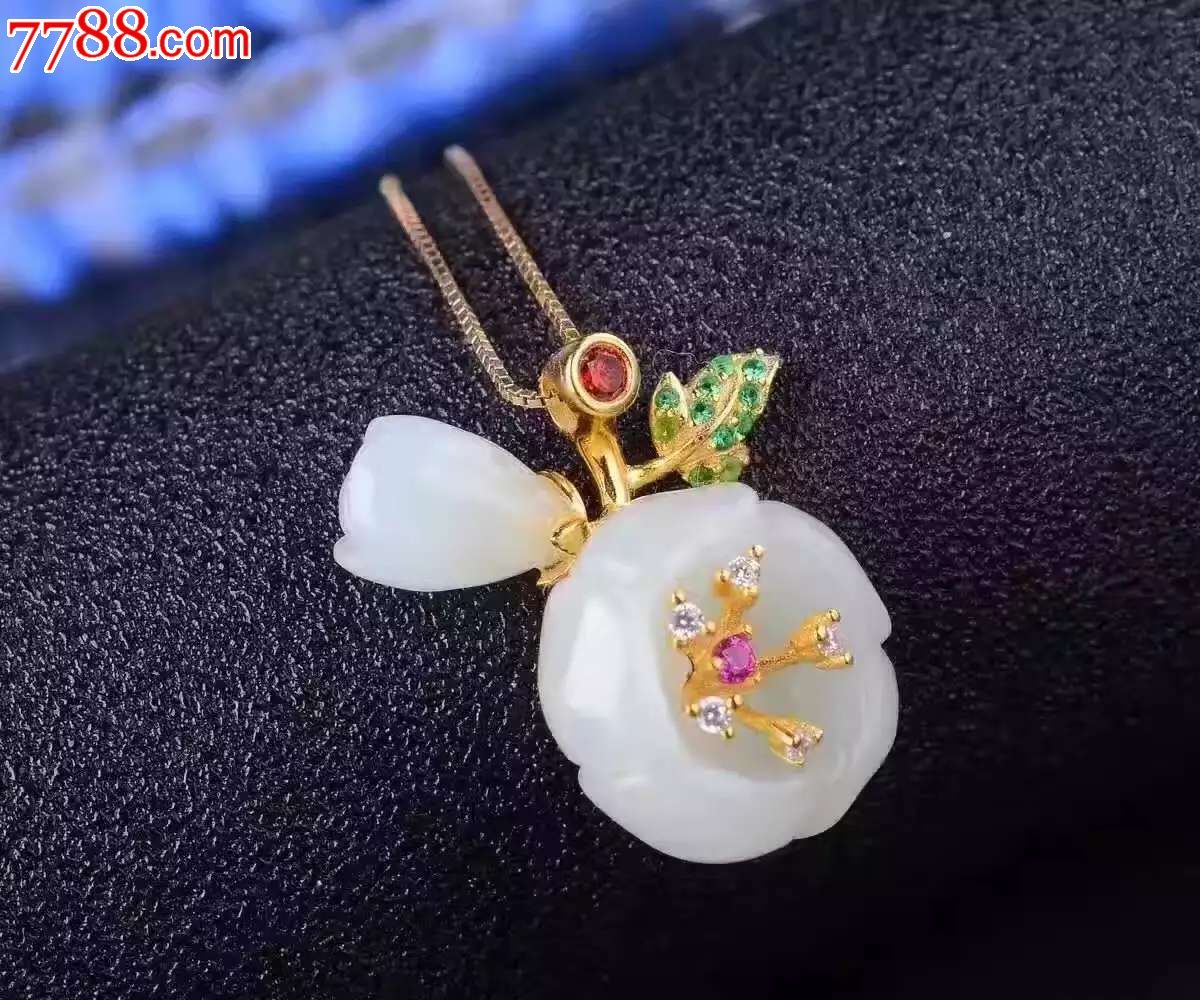 天然白玉梅花吊坠都是